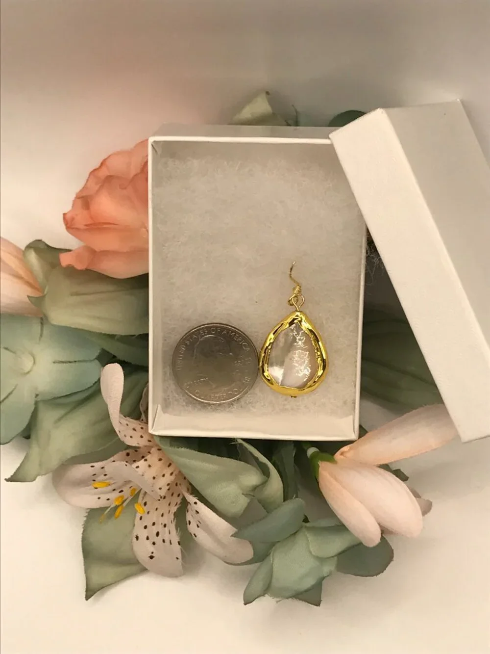 Pearl Shell Teardrop Gold Plated with 316 stainless Hypoallergenic Hooks NEW